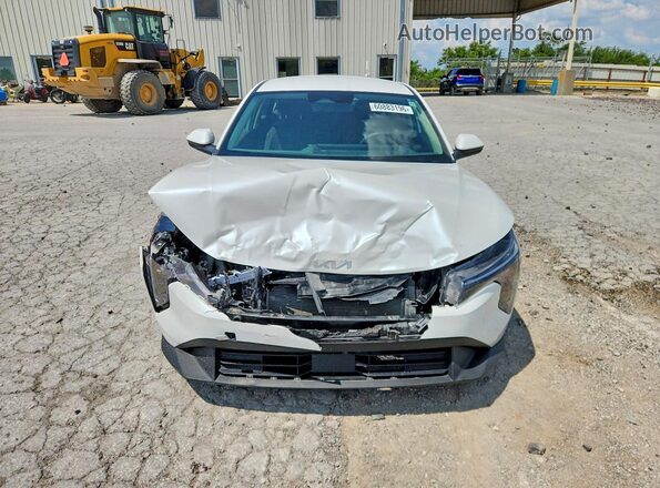 3KPFT4DE1SE005362 2025 KIA K4 White Դիմացի տեսք