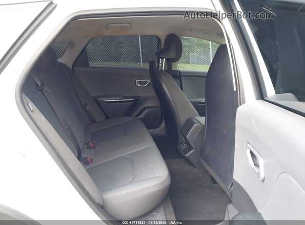 3KPFT4DE1SE014286 2025 KIA K4 White Widok naklejki z numerem VIN