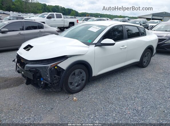 3KPFT4DE1SE014286 2025 KIA K4 White Przód lewy