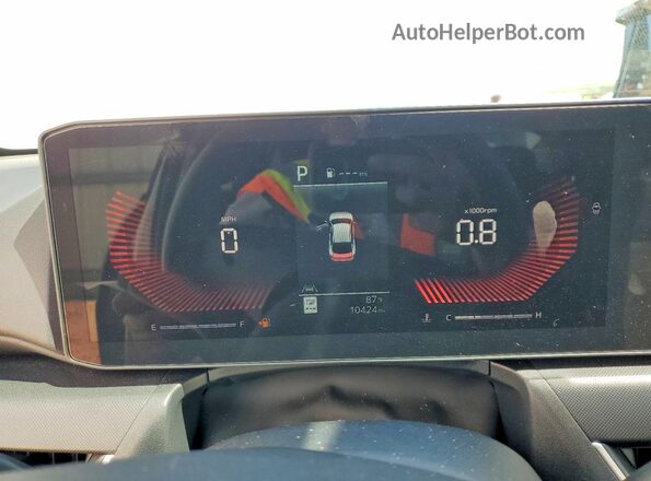 3KPFT4DE1SE141720 2025 KIA K4 Silver ხელსაწყოთა პანელის ხედი