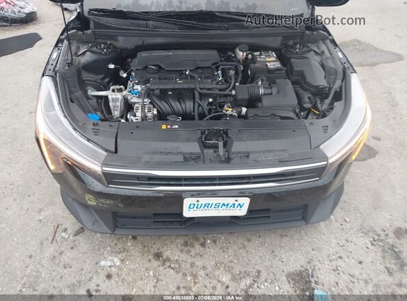 3KPFT4DE1SE221261 2025 KIA K4 Black Вид ззаду