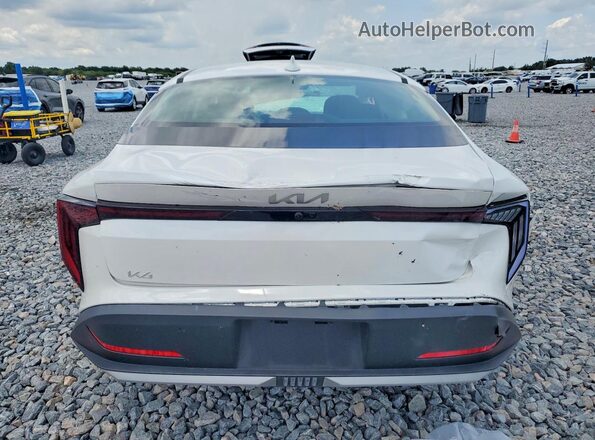 3KPFT4DE2SE020758 2025 KIA K4 White უკანა ხედი