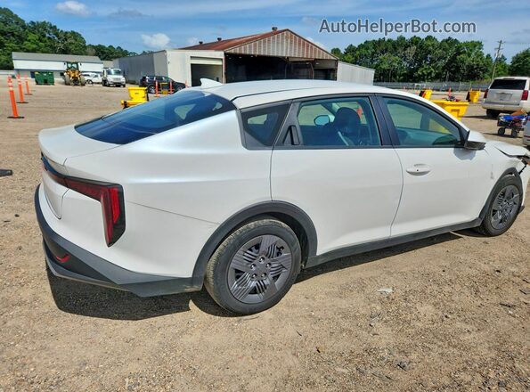 3KPFT4DE2SE079518 2025 KIA K4 White Հետևի աջ