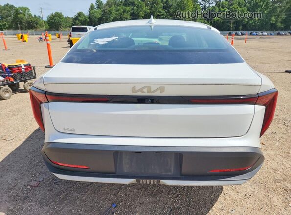 3KPFT4DE2SE079518 2025 KIA K4 White Հետևի տեսք