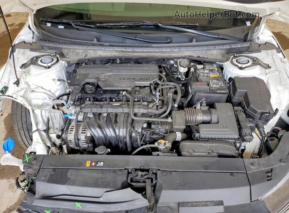 3KPFT4DE2SE100254 2025 KIA K4 White Սալոնի հետևի տեսք