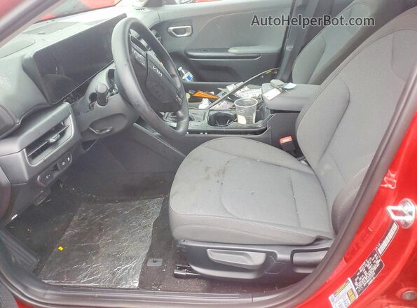3KPFT4DE2SE116714 2025 KIA K4 Red Widok wnętrza z przodu
