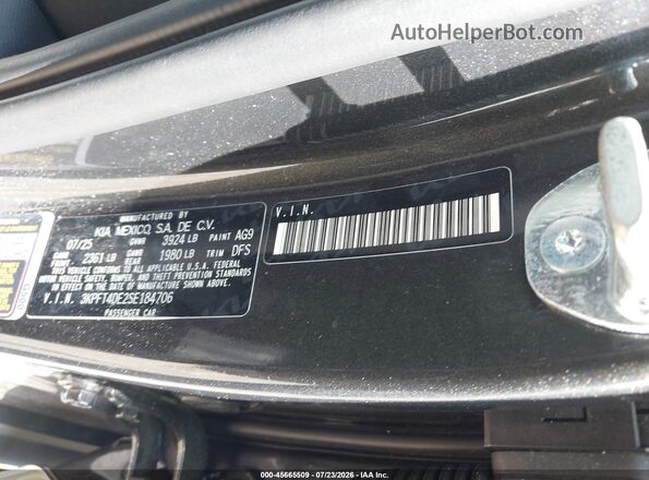 3KPFT4DE2SE184706 2025 KIA K4 Black Շարժիչի բաժամունքի տեսք