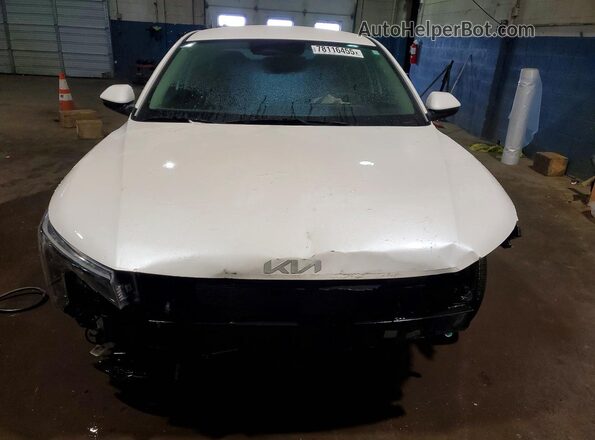 3KPFT4DE2SE198265 2025 KIA K4 White Вид спереду