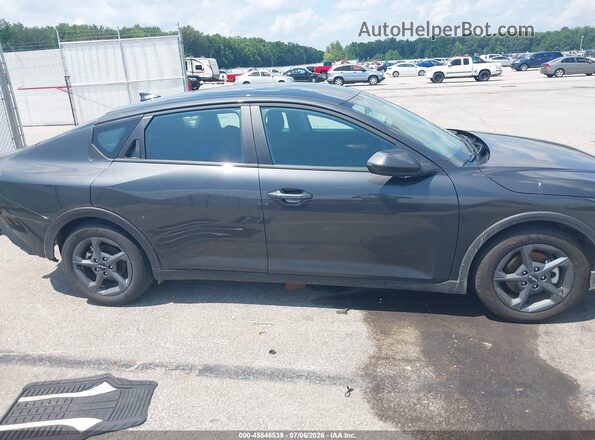 3KPFT4DE2SE228977 2025 KIA K4 Серый Вид задней части салона