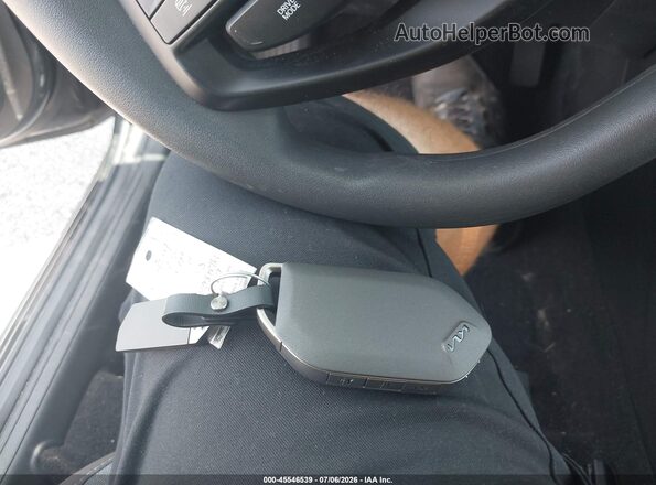3KPFT4DE2SE228977 2025 KIA K4 Серый Вид панели приборов