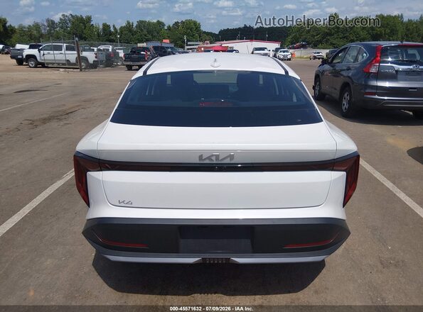 3KPFT4DE2TE302514 2026 KIA K4 White 