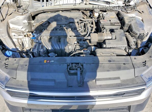 3KPFT4DE3SE029520 2025 KIA K4 Gray Rear interior view