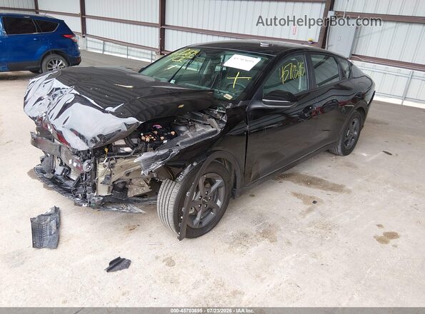 3KPFT4DE3SE062758 2025 KIA K4 Black Przód lewy