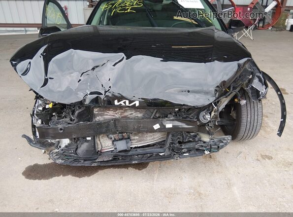 3KPFT4DE3SE062758 2025 KIA K4 Black Widok z przodu