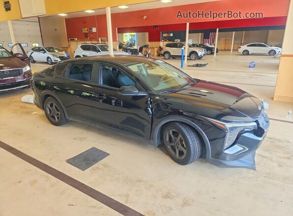 3KPFT4DE3SE099177 2025 KIA K4 Black Front right
