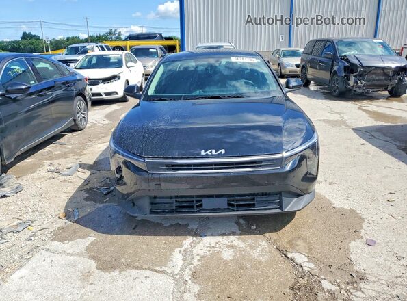 3KPFT4DE3SE163878 2025 KIA K4 Черный Вид спереди