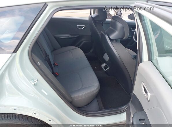 3KPFT4DE3SE208835 2025 KIA K4 Gray Вид наклейки з VIN-кодом
