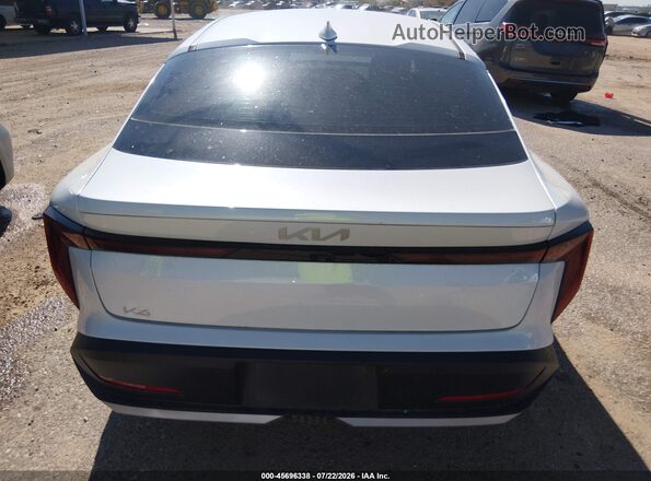 3KPFT4DE3TE307575 2026 KIA K4 White 