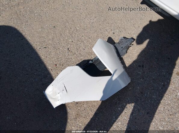 3KPFT4DE3TE307575 2026 KIA K4 White Առջևի վահանակի տեսք