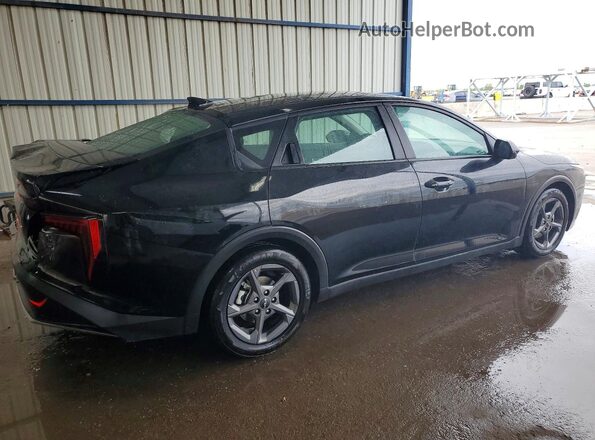 3KPFT4DE4SE068696 2025 KIA K4 Black Rear right