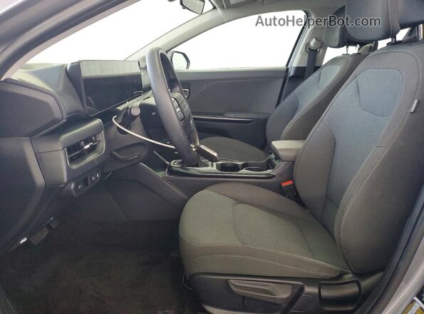 3KPFT4DE4SE075650 2025 KIA K4 Gray Front interior view