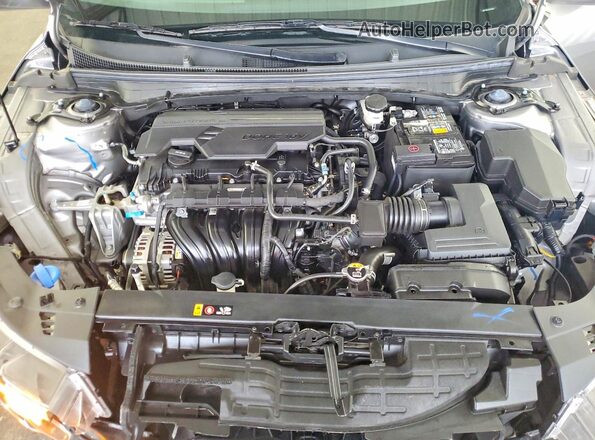 3KPFT4DE4SE075650 2025 KIA K4 Gray Rear interior view