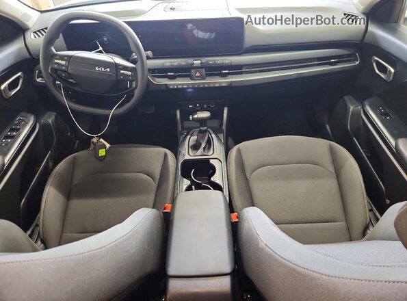3KPFT4DE4TE257527 2026 KIA K4 White Widok deski rozdzielczej