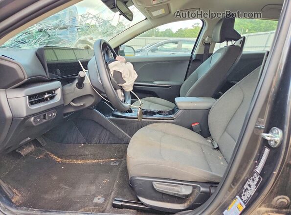 3KPFT4DE5SE021533 2025 KIA K4 Gray Front interior view