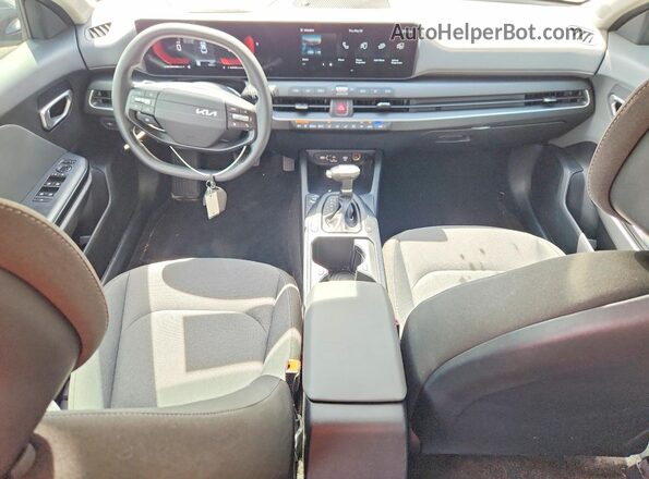 3KPFT4DE5SE084034 2025 KIA K4 Gray Widok deski rozdzielczej