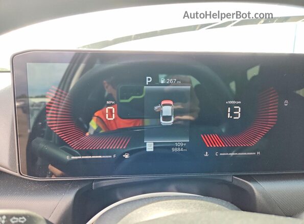 3KPFT4DE5SE084034 2025 KIA K4 Gray Widok zestawu wskaźników