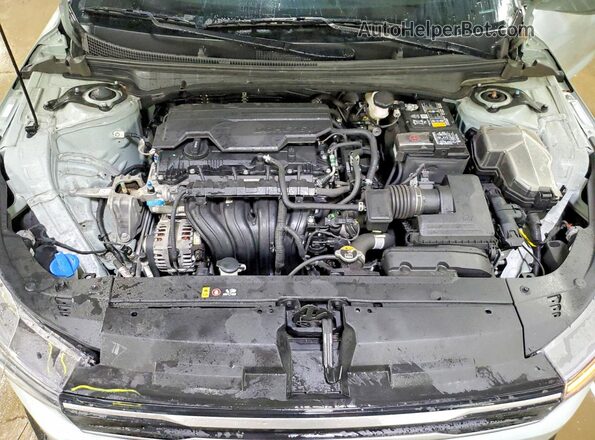 3KPFT4DE5SE117291 2025 KIA K4 Silver Rear interior view