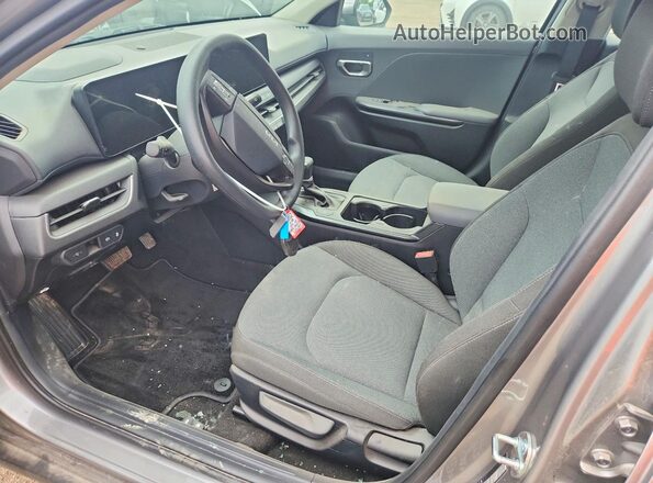 3KPFT4DE5SE205189 2025 KIA K4 Silver წინა სალონის ხედი