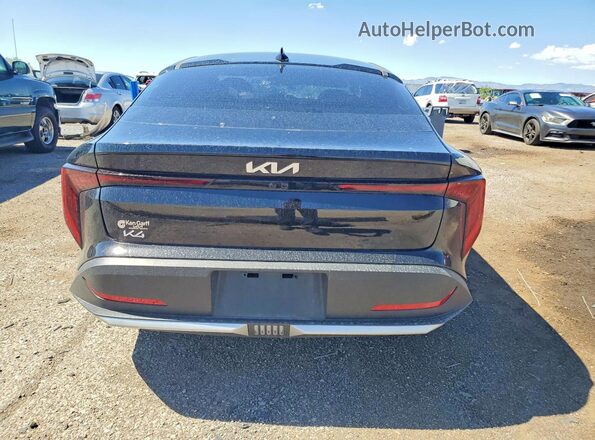 3KPFT4DE5SE237589 2025 KIA K4 Black Հետևի տեսք
