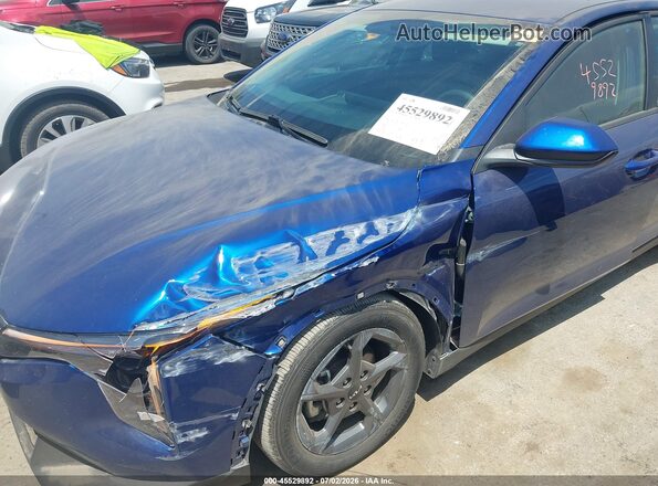 3KPFT4DE6SE012033 2025 KIA K4 Blue Вид спереду