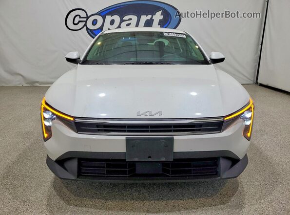 3KPFT4DE6SE085595 2025 KIA K4 White Vista frontal