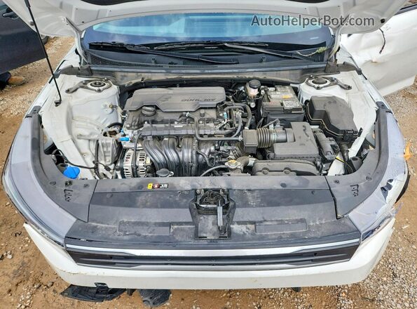 3KPFT4DE6SE111306 2025 KIA K4 White Սալոնի հետևի տեսք