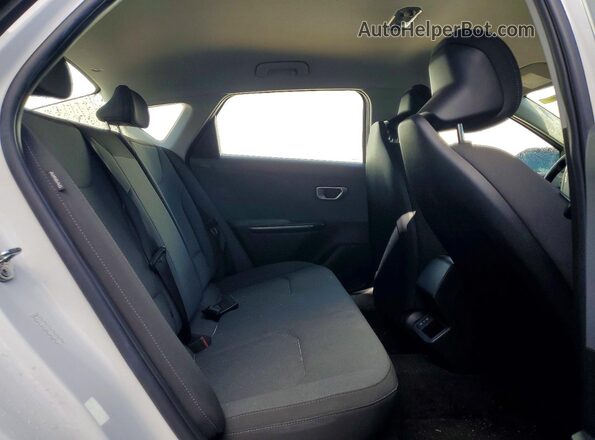 3KPFT4DE6SE136271 2025 KIA K4 White Rear seats view