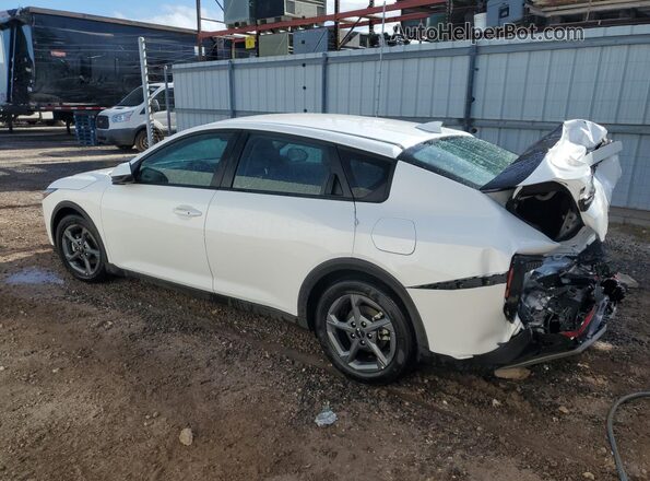 3KPFT4DE6SE136271 2025 KIA K4 White 