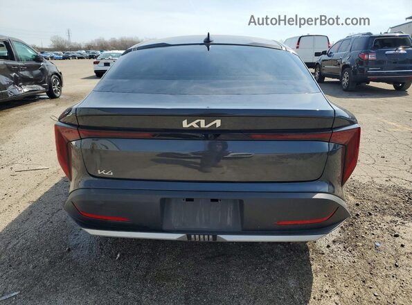 3KPFT4DE6SE156083 2025 KIA K4 Gray Հետևի տեսք