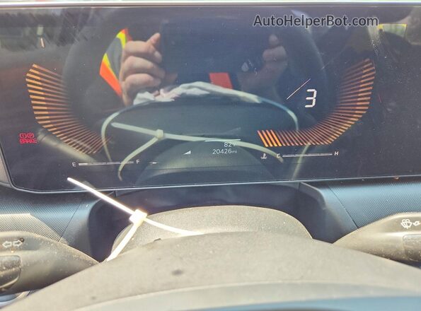 3KPFT4DE6TE263684 2026 KIA K4 Gray Սարքավորումների վահանակի տեսք