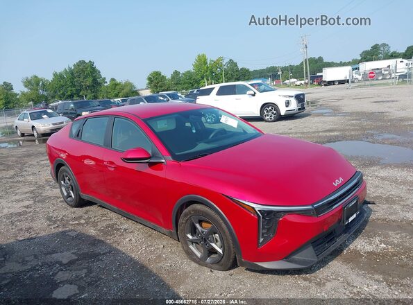 3KPFT4DE7SE025891 2025 KIA K4 Red Սալոնի հետևի տեսք