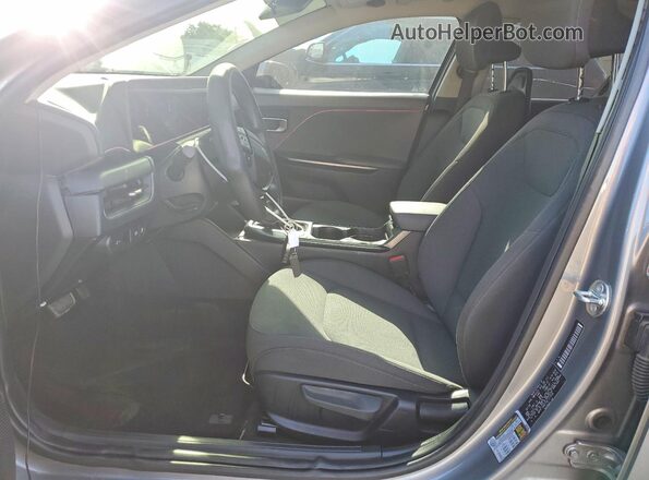 3KPFT4DE7SE107538 2025 KIA K4 Silver Front interior view