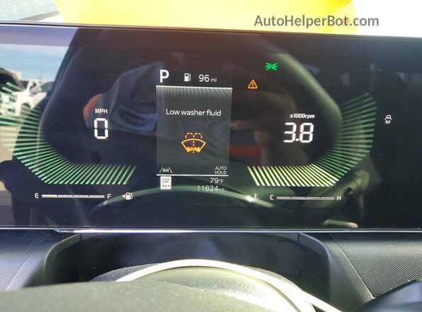 3KPFT4DE7SE107538 2025 KIA K4 Silver Instrument cluster view