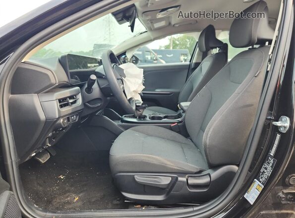 3KPFT4DE7SE141687 2025 KIA K4 Black 