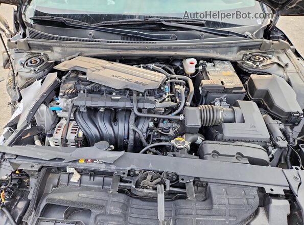 3KPFT4DE7SE141687 2025 KIA K4 Black Vista interior trasera