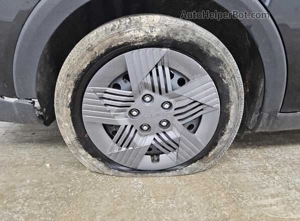 3KPFT4DE7SE159719 2025 KIA K4 Black 