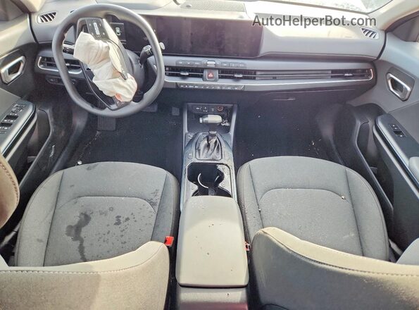 3KPFT4DE7SE160854 2025 KIA K4 Черный Вид панели приборов