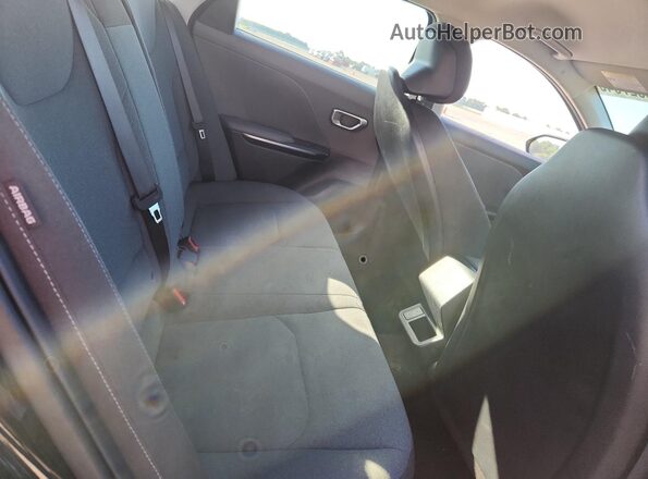 3KPFT4DE7SE224102 2025 KIA K4 Black Հետևի նստատեղերի տեսք