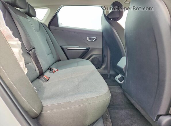 3KPFT4DE7TE285015 2026 KIA K4 Белый Вид задних сидений