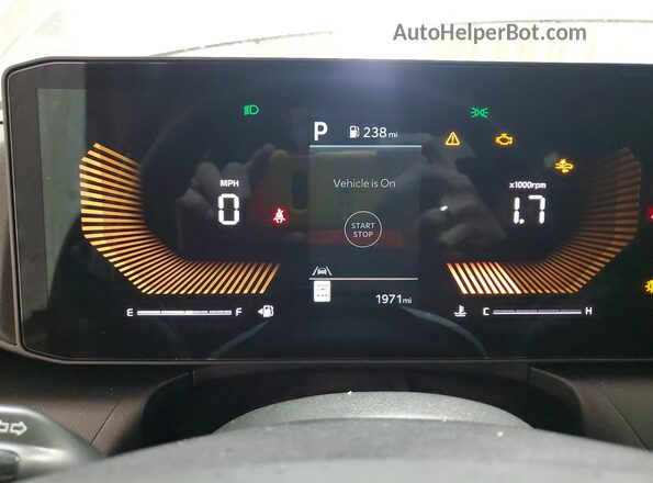 3KPFT4DE7TE326727 2026 KIA K4 Gray Вид щитка приладів